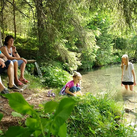 Resi Im Zentrum Apartman